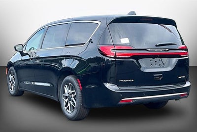 2027 Chrysler Pacifica Limited